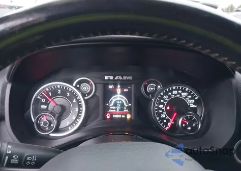 2020 Ram 1500 Big Horn 4X2 5'7 Box z USA, uszkodzony, nr VIN 1C6RREFT8LN368369